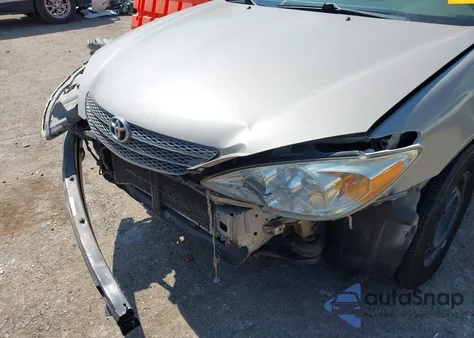 2002 Toyota Camry Le z USA, uszkodzony, nr VIN 4T1BE32K42U512328